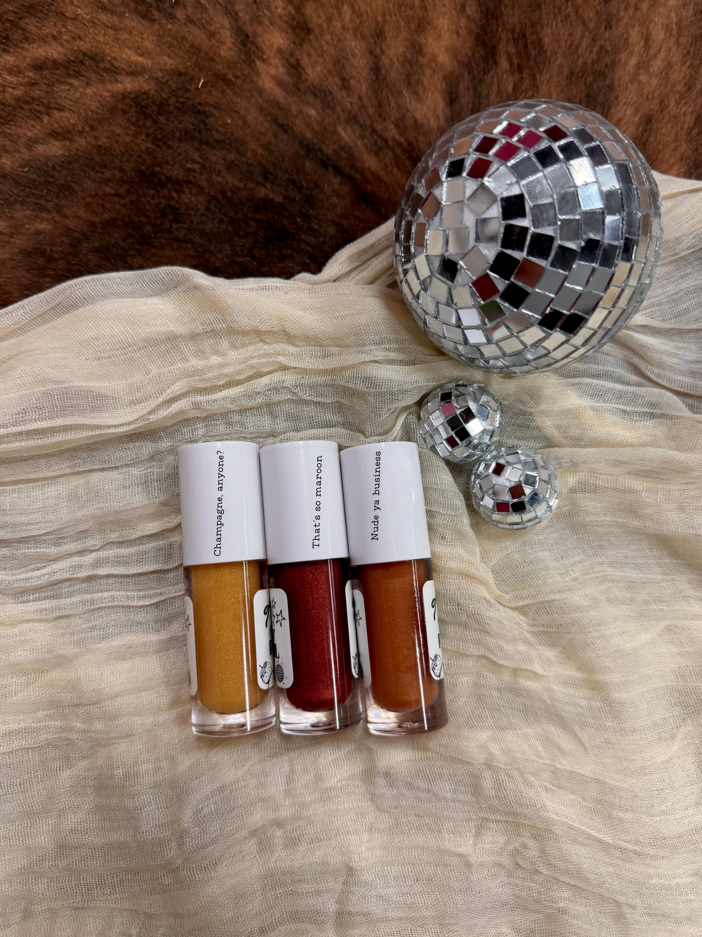 Plumping lip oil